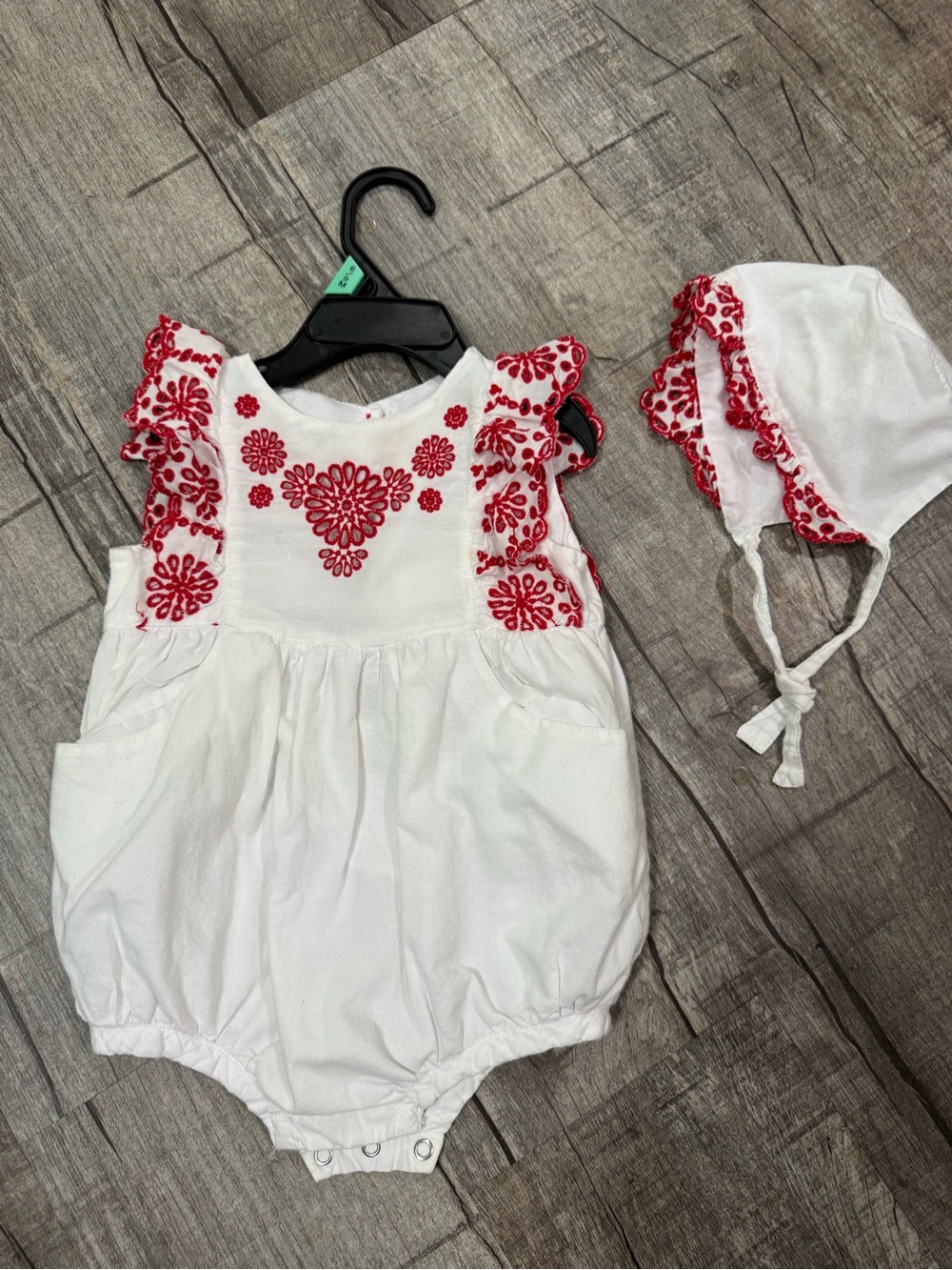 Bubble Romper + Matching Tie-Bonnet by Dylan & Abby